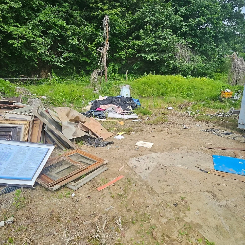 경기도 수원시 장안구 이목동 앞마당 가정폐기물처리 현장 현장 사진 1
